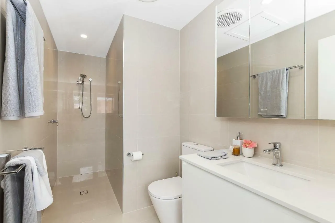 Park Avenue Luxe Townhouse Brand New Sleeps 9 Villa Brisbane