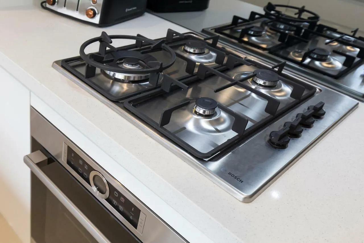 Park Avenue Luxe Townhouse Brand New Sleeps 9 Villa Brisbane