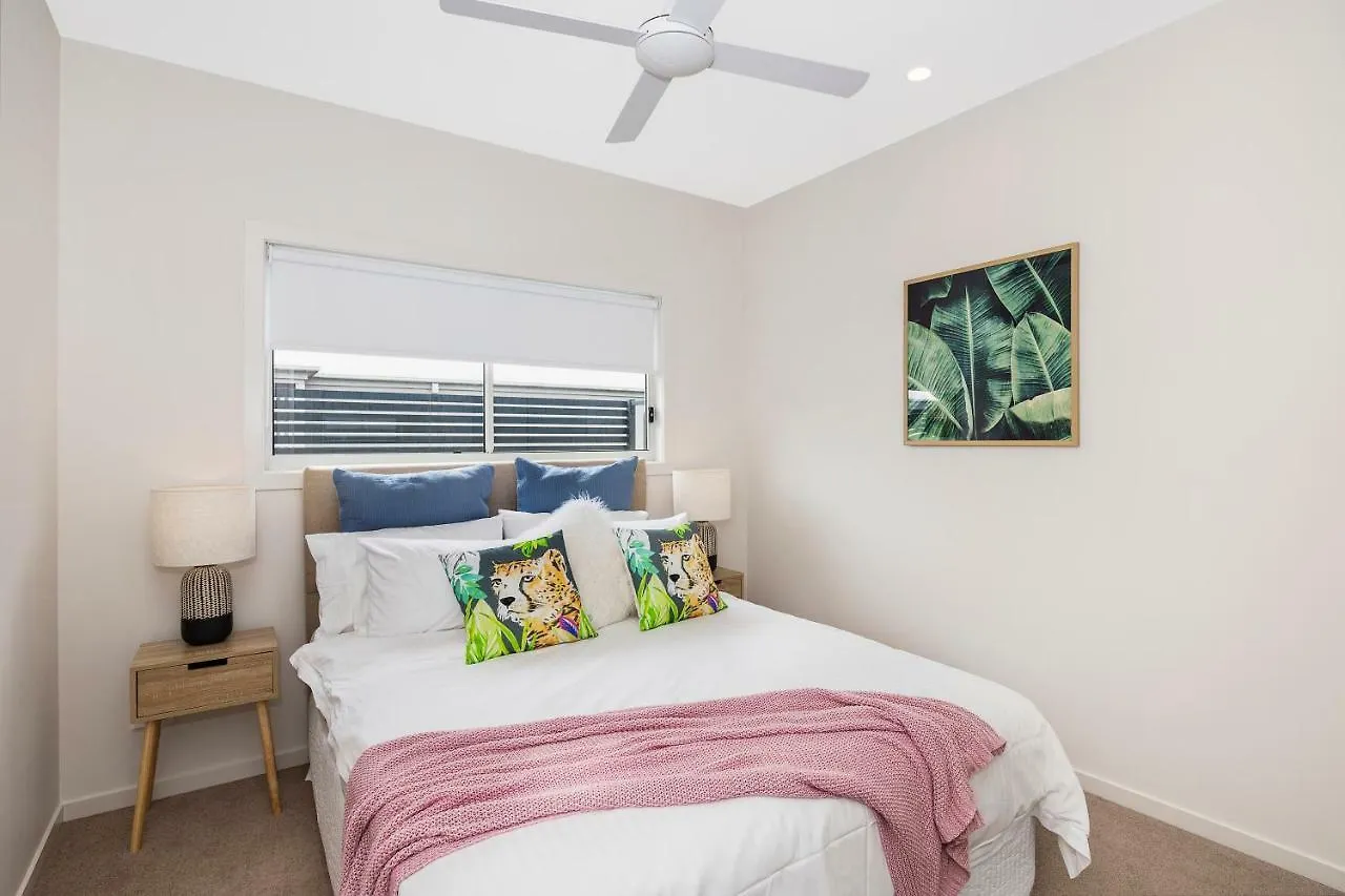 Park Avenue Luxe Townhouse Brand New Sleeps 9 Villa Brisbane Australia