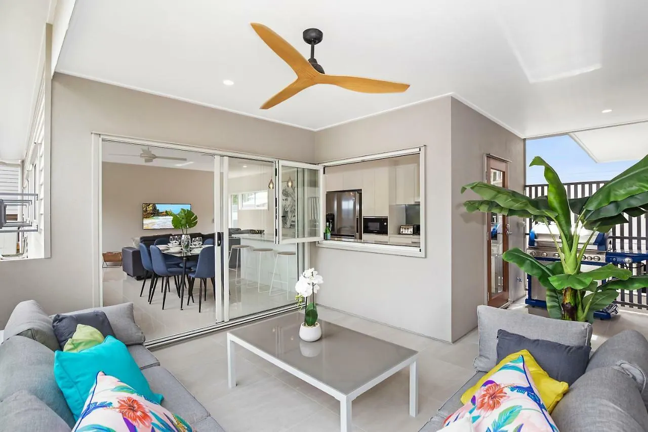 Park Avenue Luxe Townhouse Brand New Sleeps 9 Villa Brisbane 0*,  Australia